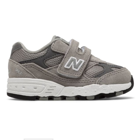 new balance kids running shoe